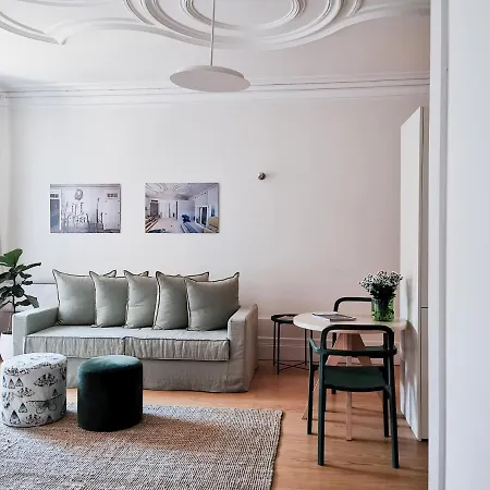 B28 Apartment *