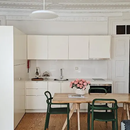 Apartment B28