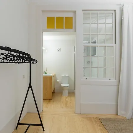 Apartment B28 *