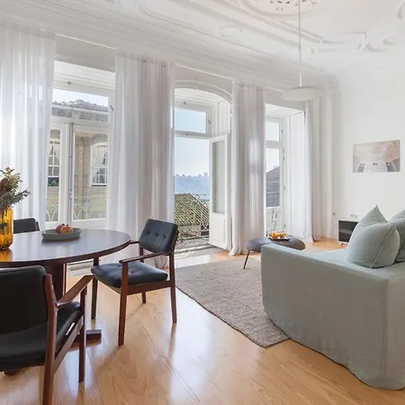 Apartment B28