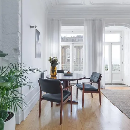 B28 Apartment