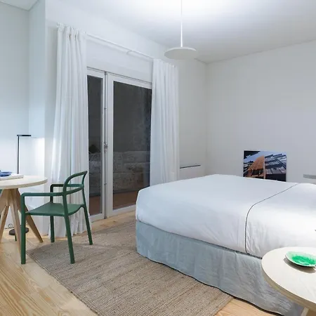 B28 Apartment *